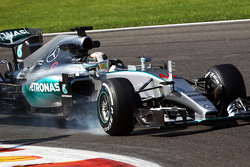 Lewis Hamilton, Mercedes AMG F1 W06 bloquea los frenos