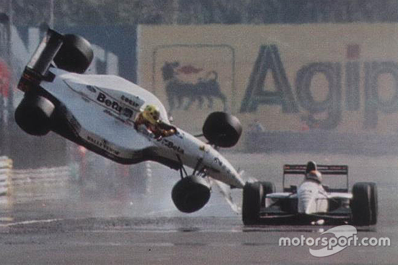 Christian Fittipaldi y Pierluigi Martini, Minardi chocan en la meta