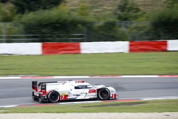 #7 Audi Sport Team Joest Audi R18 e-tron quattro: Марсель Фесслер, Андре Лоттерер, Бенуа Трелюйе