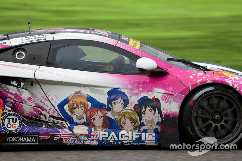 #9 PACIFIC RACING TEAM: corak Love Live!