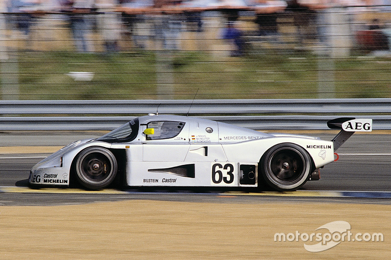 #63 Team Sauber Mercedes Sauber-Mercedes C9: Jochen Mass, Manuel Reuter, Stanley Dickens
