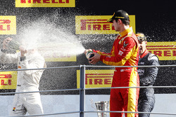Race 1 Podium: second place Stoffel Vandoorne, ART Grand Prix and winner Alexander Rossi, Racing Engineering and third place Mitch Evans, RUSSIAN TIME