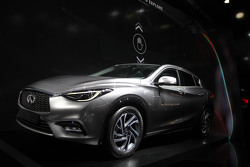 Infiniti Q30