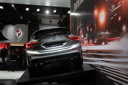 Infiniti Q30