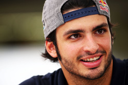 Карлос Сайнс мл., Scuderia Toro Rosso