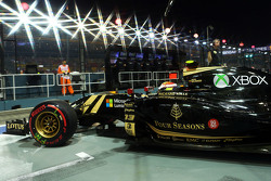 Pastor Maldonado, Lotus F1 E23 deja los pits
