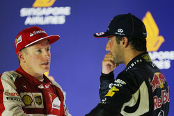 Кими Райкконен, Ferrari и Даниэль Риккардо, Red Bull Racing на подиуме