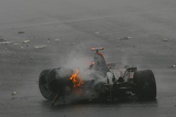 Fernando Alonso, McLaren Mercedes, crashes