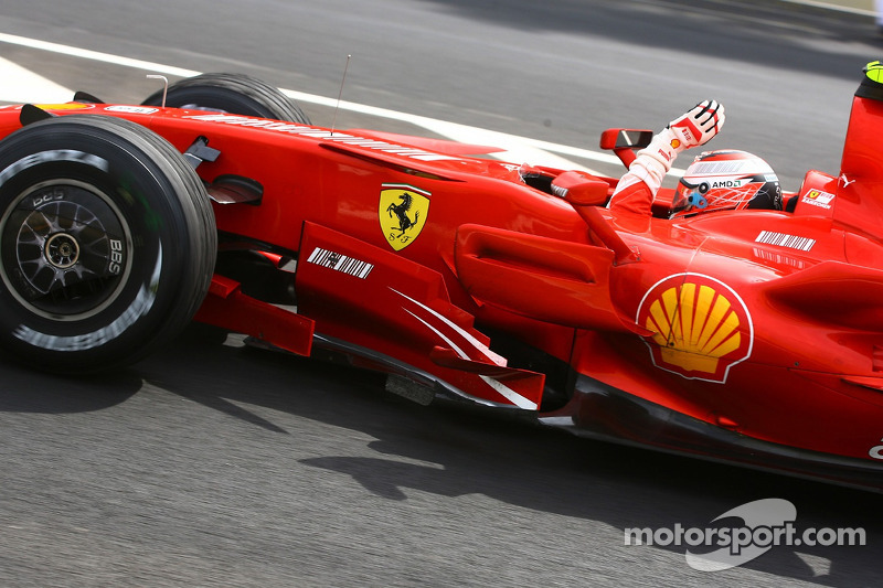 2007: Райкконен вихопив титул у пілотів McLaren