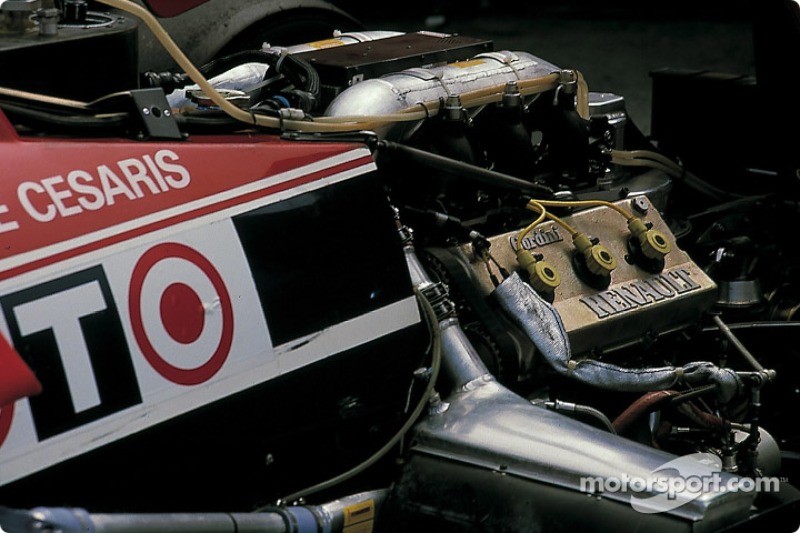 La parte posterior de Cesaris Ligier Renault