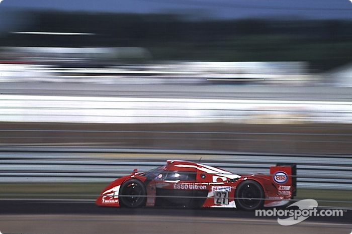 #27 Toyota Motorsport Toyota GT-One: Keiichi Tsuchiya, Ukyou Katayama, Toshio Suzuki