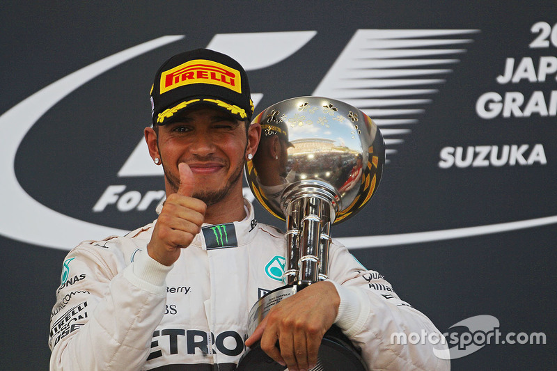 Race winner Lewis Hamilton, Mercedes AMG F2