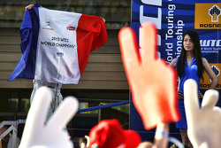 Le vainqueur de la course, Yvan Muller, Citroën C-Elysee WTCC, Citroën World Touring Car team