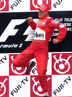 Ganador de la carrera y Campeon del Mundo del 2000 Michael Schumacher, Ferrari