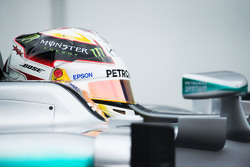 Льюис Хэмилтон, Mercedes AMG F1 W06
