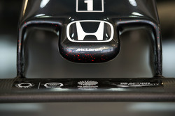 Носовой обтекатель McLaren MP4-30