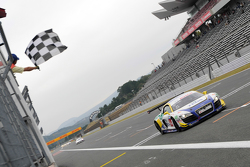 奥迪泰达车队1号奥迪R8 LMS:熊龙