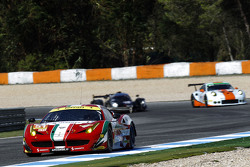 #51 AF Corse Ferrari F458 Italia: Peter Mann, Raffaele Giammaria, Matteo Cressoni