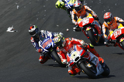 Andrea Iannone, Ducati Team, atropela uma gaivota durante GP da Austrália