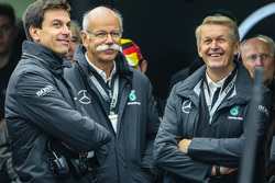 Toto Wolff, Mercedes AMG F1 aandeelhouder en Dieter Zetsche, Mercedes CEO