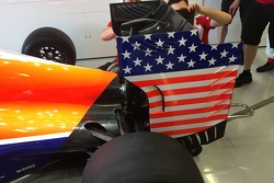 L'aileron arrière de la Manor d'Alexander Rossi aux couleurs du drapeau américain