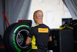 Инженер Pirelli