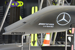 Cofano motore con la pinna più piccola della Mercedes W06 Hybrid