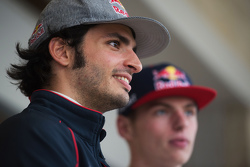 Карлос Сайнс мл., Scuderia Toro Rosso и Макс Ферстаппен, Scuderia Toro Rosso