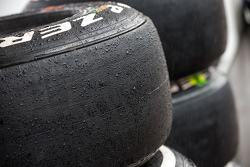 Des pneus Pirelli sous la pluie