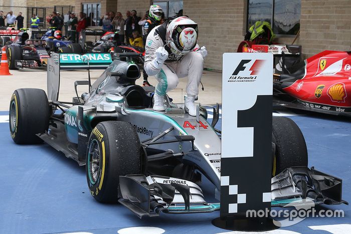 2015: Lewis Hamilton (Mercedes W06)