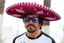 Fernando Alonso, McLaren wearing a sombrero