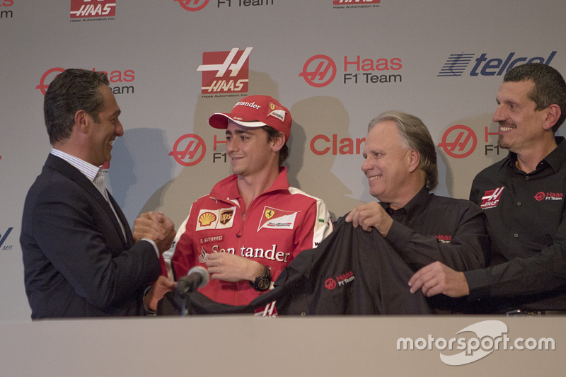 Carlos Slim, Presidente de América Móvil, Esteban Gutiérrez Haas Team, Gene Haas Dueño del Equipo y Guenther Steiner Director el equipo
