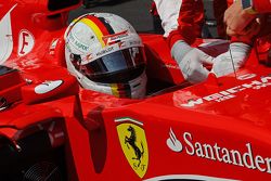 Sebastian Vettel, Ferrari SF15-T op de grid