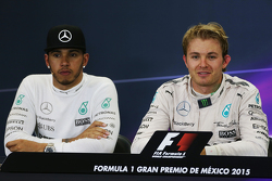 Mercedes AMG F1, Lewis Hamilton y Nico Rosberg, Mercedes AMG F1 ganador de la carrera carrera en la