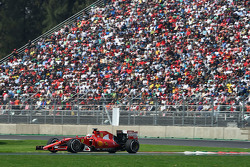 Sebastian Vettel, Ferrari SF15-T