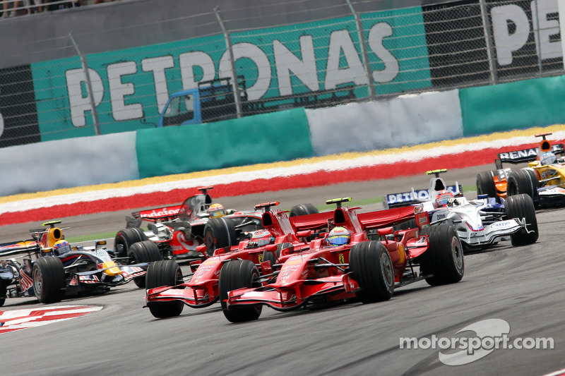 Start: Felipe Massa, Scuderia Ferrari, F2008 ve Kimi Raikkonen, Scuderia Ferrari, F2008