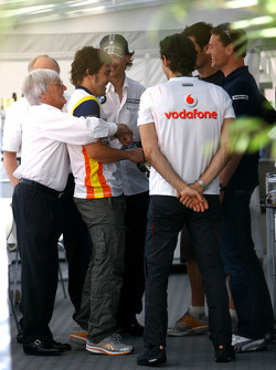 Берни Экклстоун, Фернандо Алонсо, Renault F1 Team, Роберт Кубица, BMW Sauber F1 Team, Дэвид Култард,