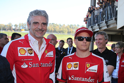 Kimi Raikkonen, Ferrari, con Maurizio Arrivabene, Team Principal Scuderia Ferrari