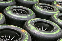 Pneus Pirelli Intermédiaires