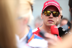 Sebastian Vettel, Ferrari avec la presse