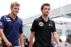 (L to R): Marcus Ericsson, Sauber F1 Team con Jolyon Palmer, Tester e Pilota di riserva del Team Lotus F1