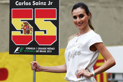 Grid girl voor Carlos Sainz Jr., Scuderia Toro Rosso