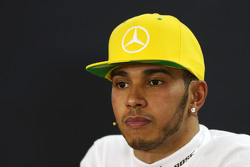 Льюис Хэмилтон, Mercedes AMG F1 на пресс-конференции FIA