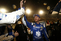 Le vainqueur Dale Earnhardt Jr., Hendrick Motorsports Chevrolet