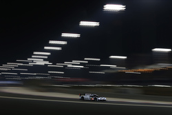 #17 Porsche Team Porsche 919 Hybrid: Timo Bernhard, Mark Webber, Brendon Hartley