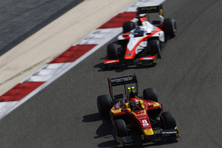 Alexander Rossi, Racing Engineering leads Nicholas Latifi, MP Motorsport