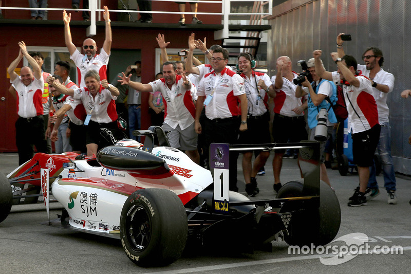 1. Felix Rosenqvist, Prema Powerteam, Dallara Mercedes-Benz