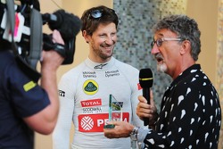 Romain Grosjean, Lotus F1 Team met Eddie Jordan, BBC Televisie