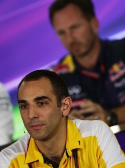 Cyril Abiteboul, Renault Sport F1 Managing Director in de FIA persconferentie