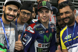 Jorge Lorenzo, Yamaha Factory Racing met fans
